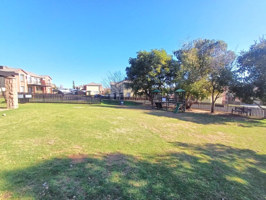 2 Bedroom Property for Sale in Hillside Free State